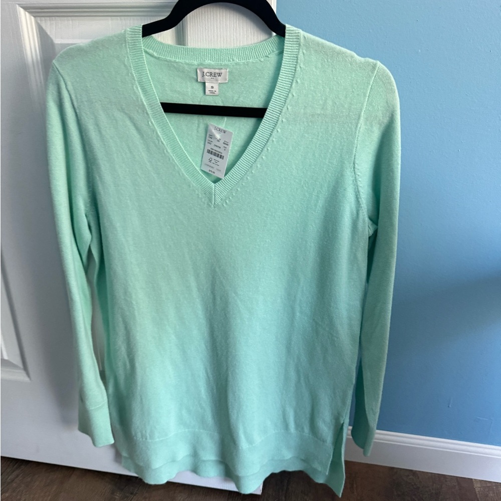 Women’s j crew sweater small